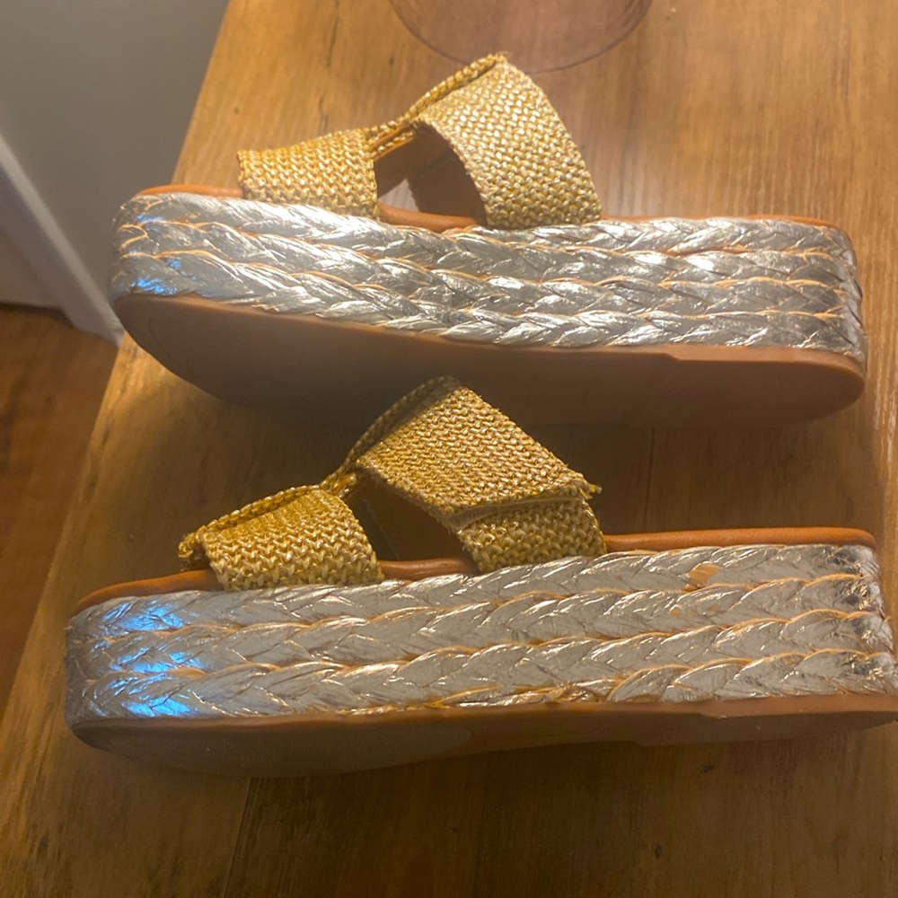 Zodiac Tan Woven Platform Sandals size 8.5 - Picture 5 of 7